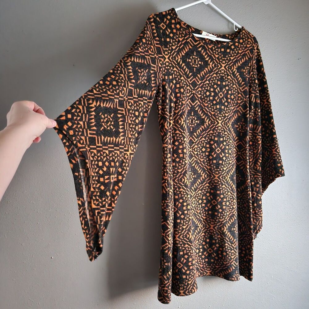 Aryeh Geometric Tribal Print Dress Dolman Batwing Sleeve Boho Artsy Librarian M